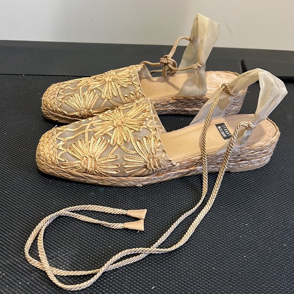 Stuart Weitzman Boho Tie Up Espadrilles Sandals Size 8.5 B - Picture 11 of 16